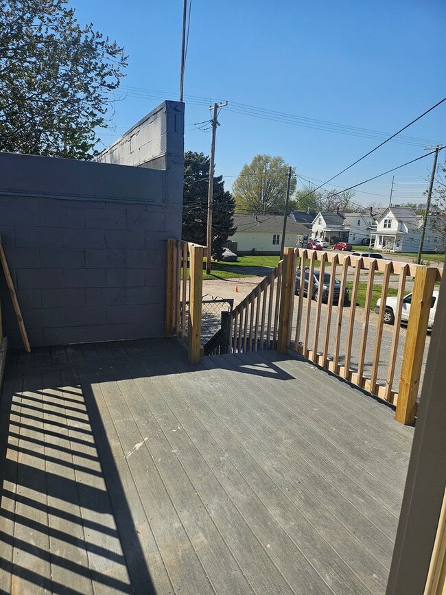 Photo - 2 bed apartment with a private back porch