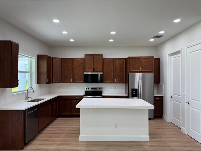 14212 Spruce Pne Dr