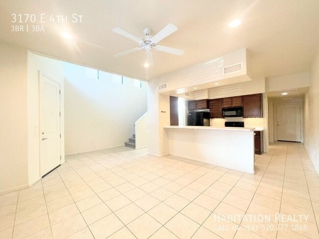 Photo - 3170 E 4th St