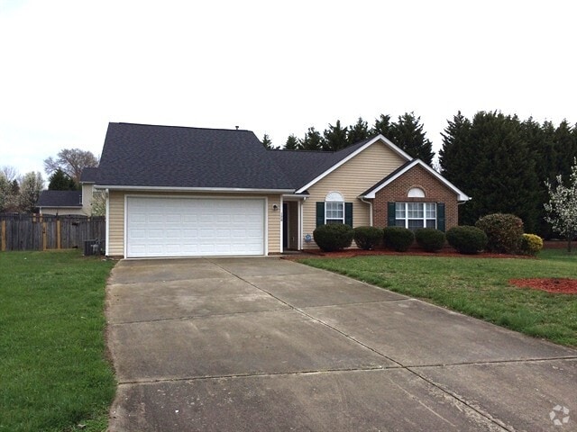 Building Photo - 120 Birch Hill Ct Rental