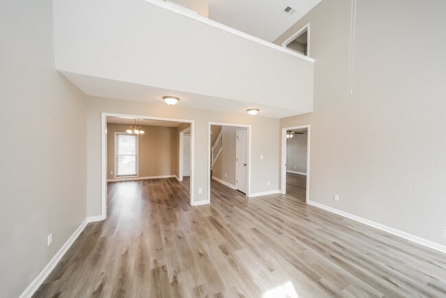 Photo - 9347 Helmsley Dr