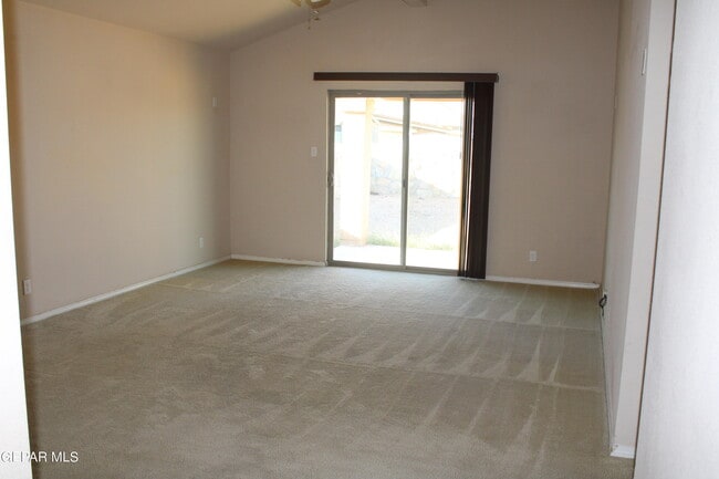 Photo - 14561 Jesus Almeida