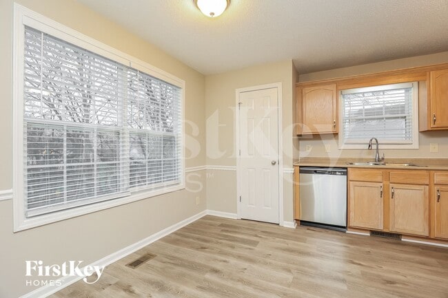 Photo - 914 Hedge Apple Dr