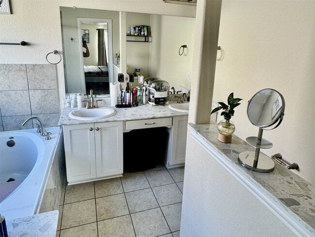 Photo - 12615 Barclay Ter Dr