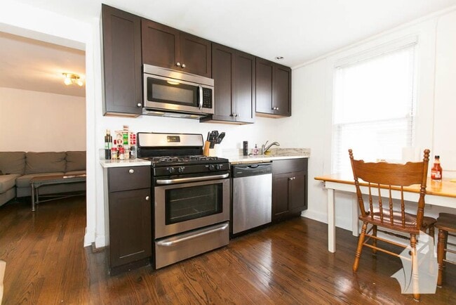 Photo - 1629 W Huron St Apartment Unit 1R