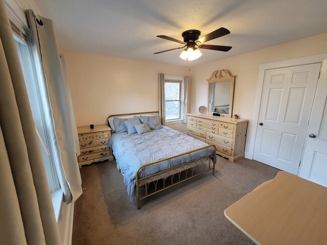 95 Grant Ave Unit 2