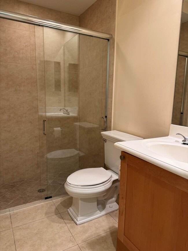 Photo - 304 W Mallory Cir