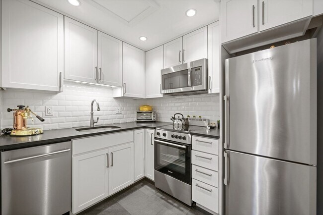 Photo - 35 Marlborough St Unit 5