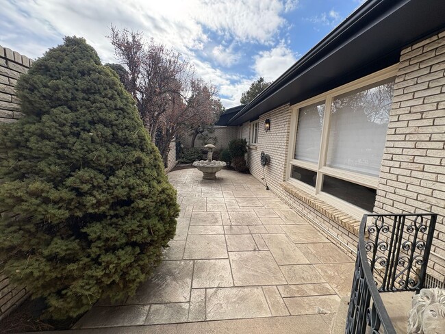 Photo - Gorgeous 4 bed 5 bath Luxury rental in Cherry Hills Village!