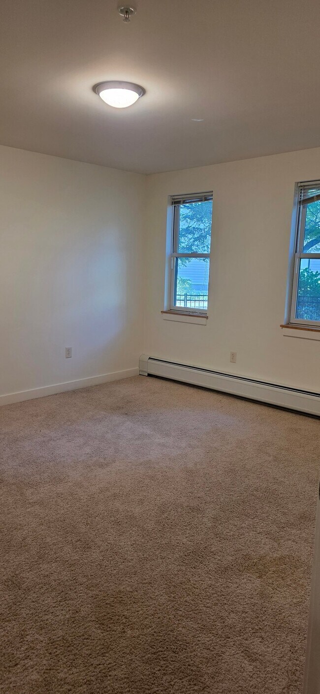 1191 North Ave Unit 106