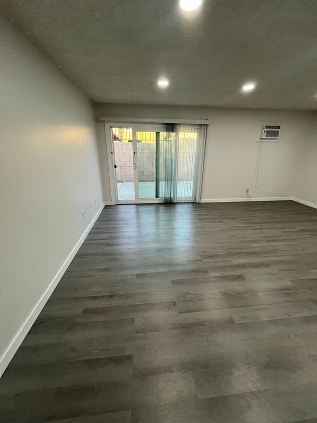 385 Vernon Dr Unit C