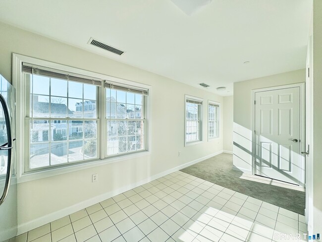 Photo - 36 Fairgate Dr