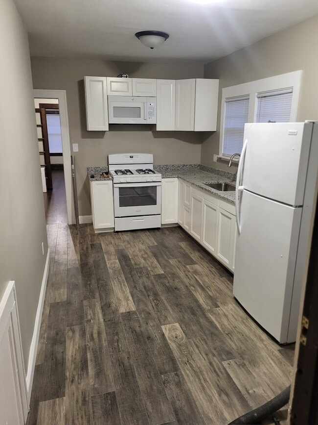 Photo - 310 Whittier Ave Unit 2