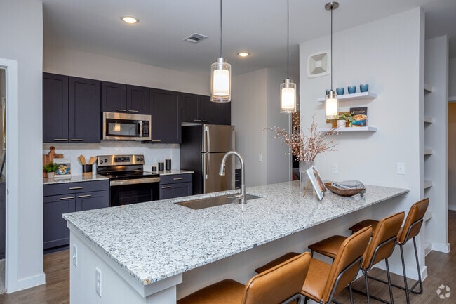 2BR, 2BT - 1179SF