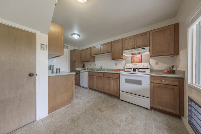 Photo - 99-1440 Aiea Heights  Dr. #37