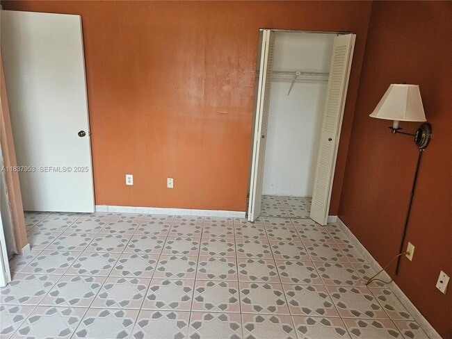 Photo - 855 NE 209th St Unit 203-34