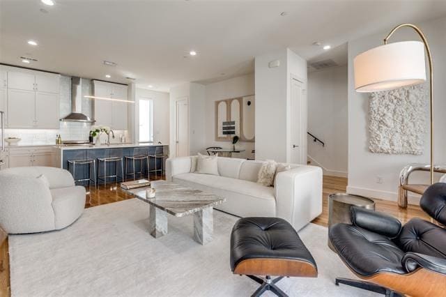 Photo - 2311 N Carroll Ave Townhome