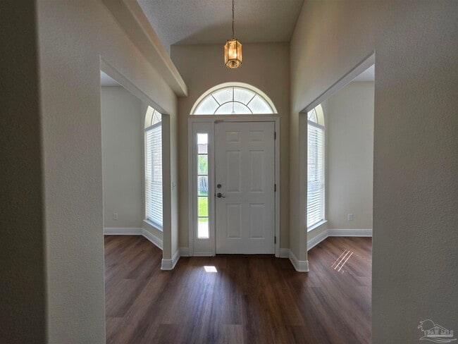 Photo - 7200 Annandale Dr