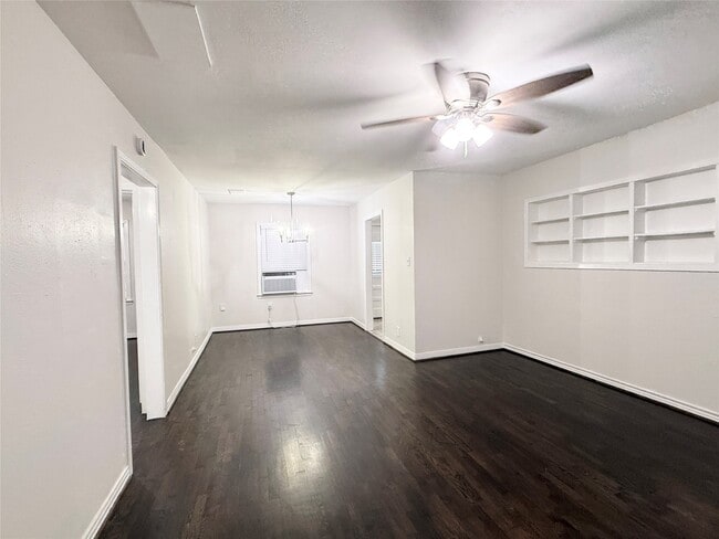 Photo - 832 S Anderson St