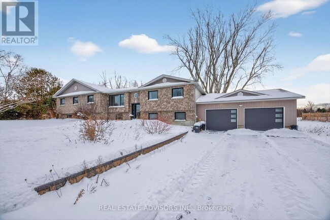 Photo - 1563 15 16 SIDE ROAD E