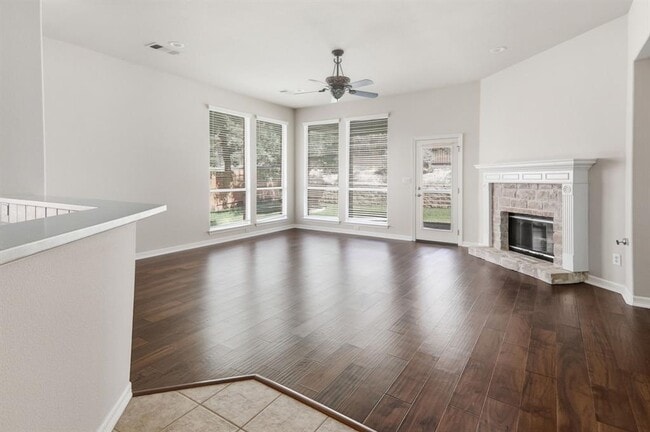 Photo - 4009 Falling Brook Ct