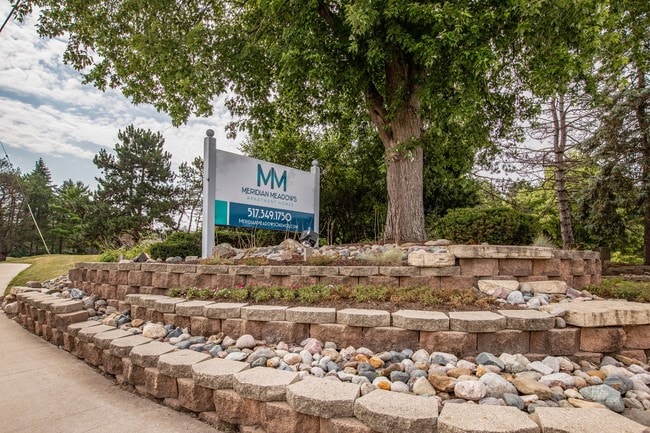 homes for rent okemos mi