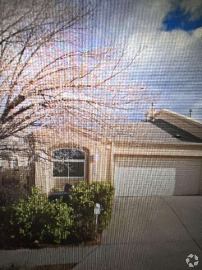 Building Photo - 6904 San Antonio Pl NE Rental