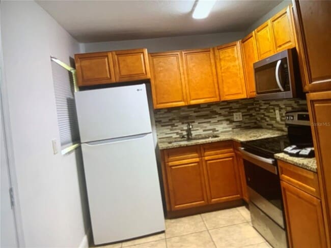 Photo - 1205 Ave L