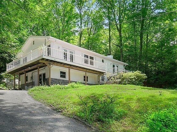 Photo - 96 Sagamore Dr House