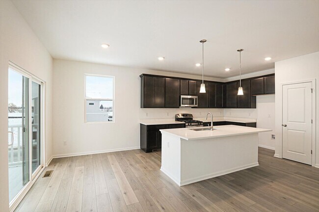 Photo - 181 Kingsport Dr