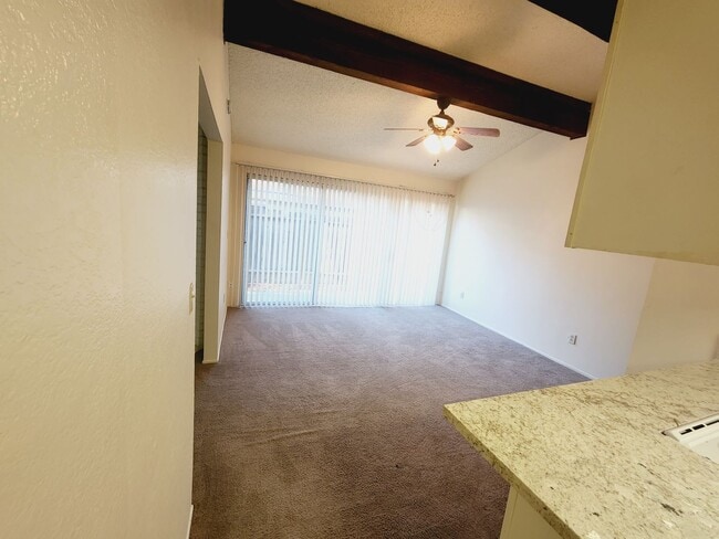 Photo - Fair Oaks halfplex - Available Now!
