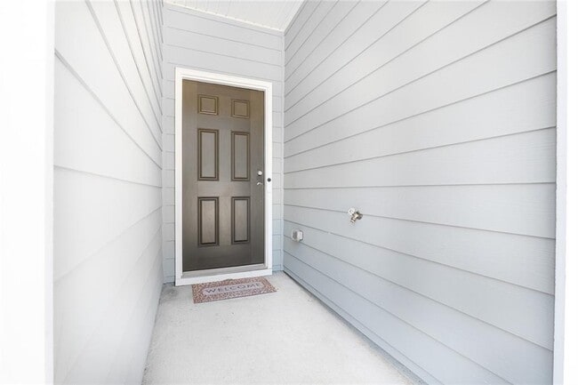 Photo - 7095 Gladstone Cir