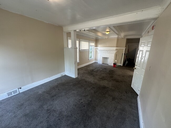 91 Englewood Ave