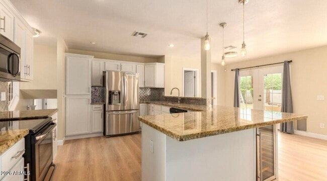 Photo - 919 E La Jolla Dr