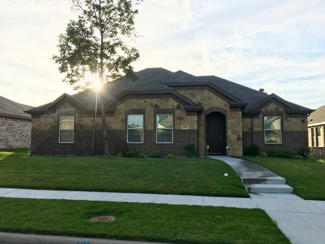 Building Photo - 2134 Fair Weather Dr