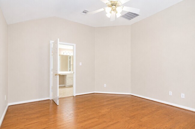 Photo - 22422 Cascade Springs Dr