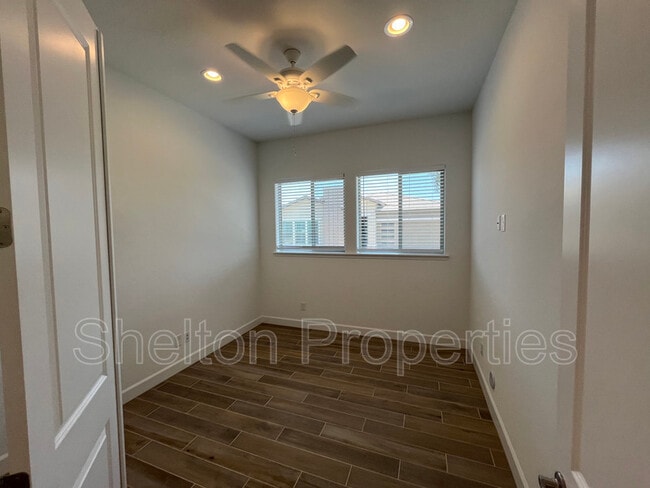 Photo - 20711 W Medlock Dr