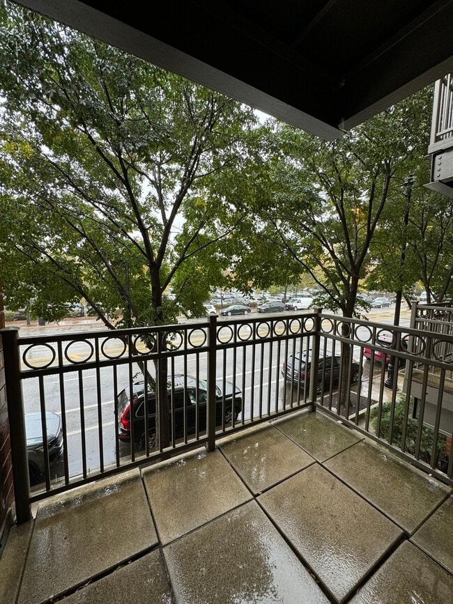 Photo - 1155 W Roosevelt Rd Unit 204