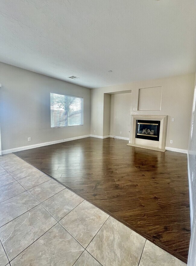 Photo - SPACIOUS 3 BEDROOM + LOFT | SILVERSTONE RANCH | GILCREASE ORCHARD VIEWS