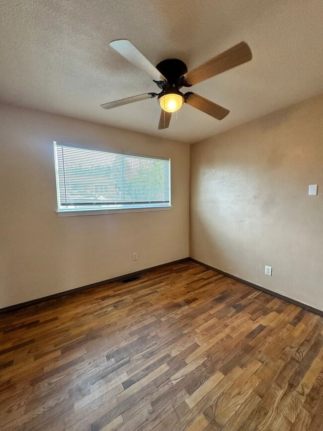 Photo - ** 3-Bedroom ~ Upgraded ~ House for Rent in Sought After East Wenatchee **
