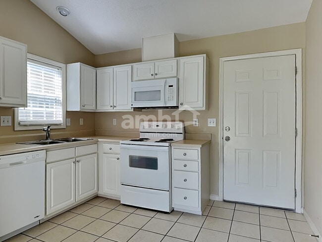 Photo - 109 Tudor Downs Rd