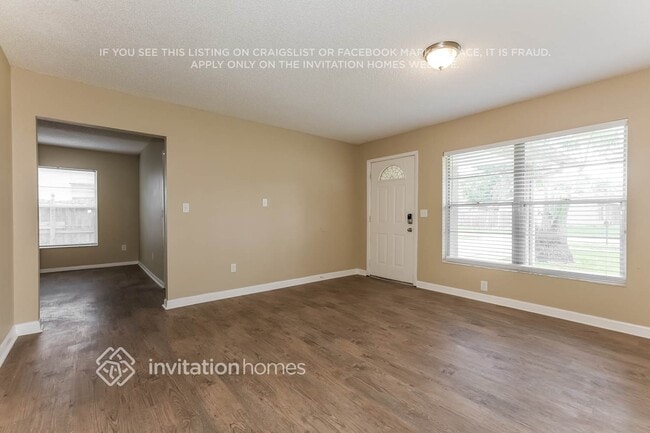 Photo - 14008 Capitol Dr