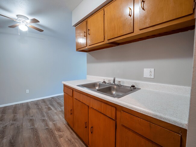 Traditional Cabinetry - Lakeview Estates