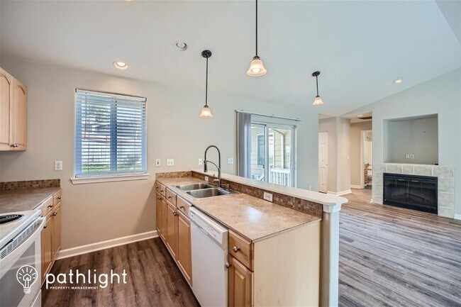 Photo - 2036 South Kent Des Moines Road, Des Moine...