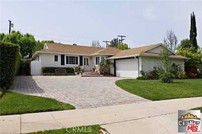Photo - 23020 Haynes St House