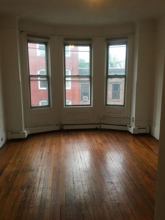 Building Photo - 217 10th St Unit 2A Rental