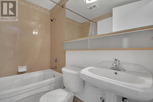 Photo - 85 Bloor St E Unit 1204