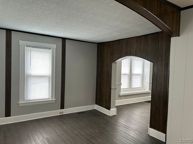 210 W Matson Ave