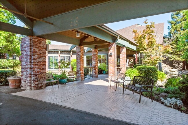 The Atrium at Carmichael (55+)
