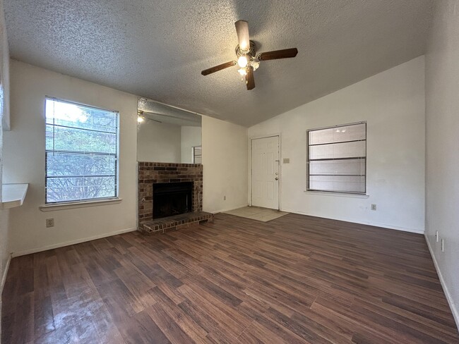 Photo - 139 N Troy Ave